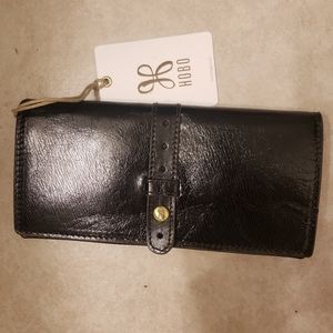 NWT HOBO brand Alta Black Leather Wallet for women